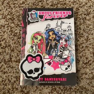 🏷Monster High Book and Patch!